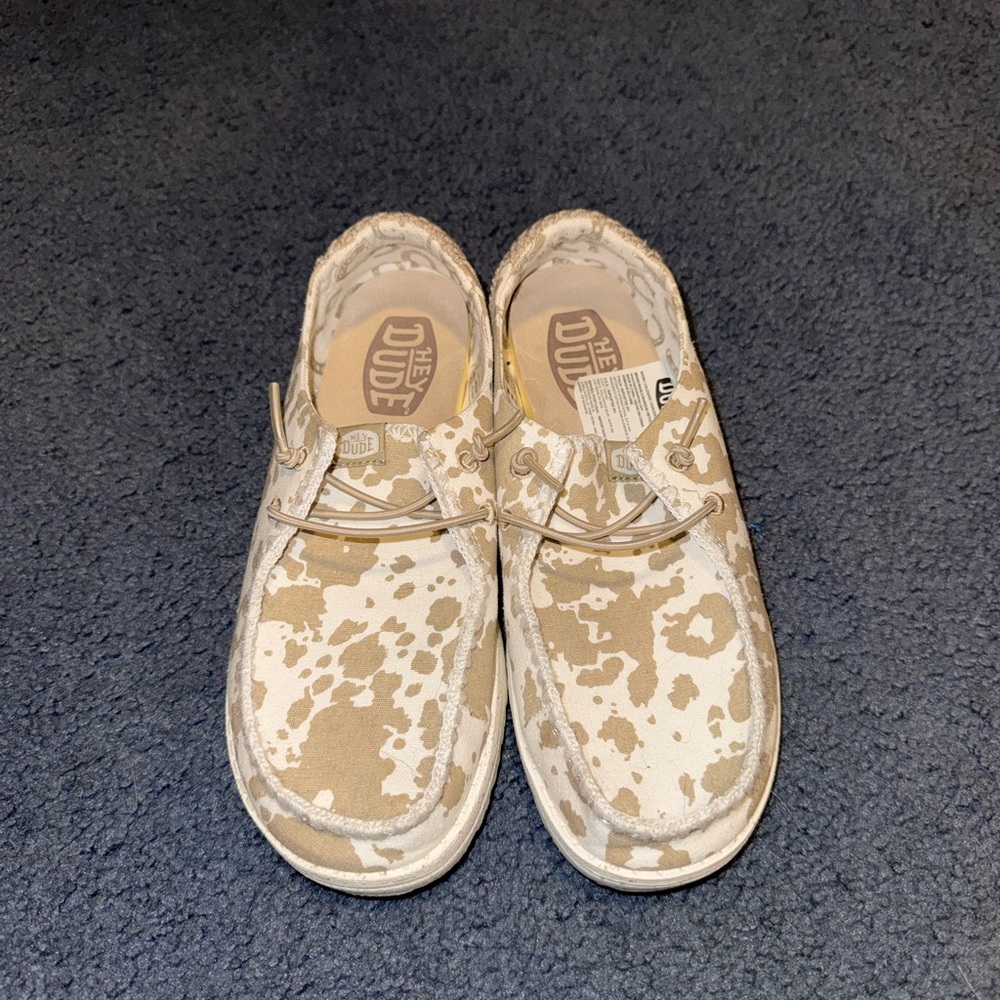 Hey Dude Cream and Tan Patterned Shoes